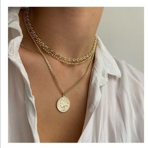 Evry Jewels Yes Queen Gold Necklace